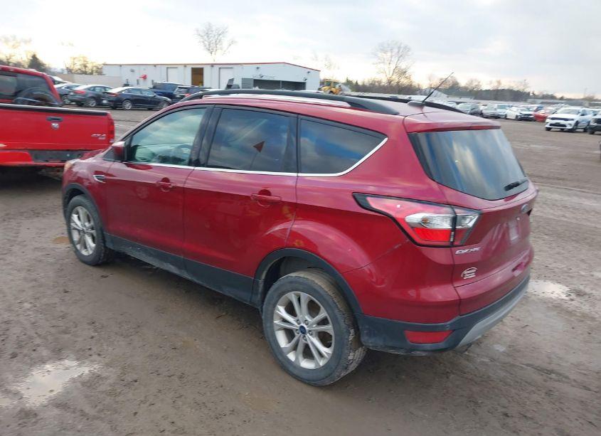 Photo 3 of 2017 Ford Escape SE (VIN 1FMCU9GD1HUC75357)