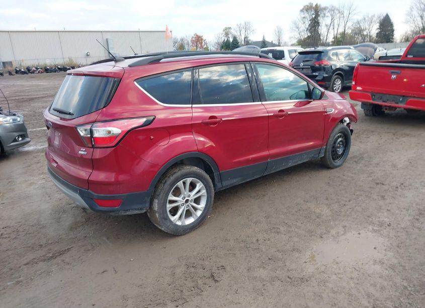 Photo 4 of 2017 Ford Escape SE (VIN 1FMCU9GD1HUC75357)