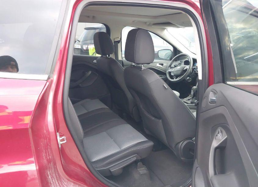 Photo 8 of 2017 Ford Escape SE (VIN 1FMCU9GD1HUC75357)