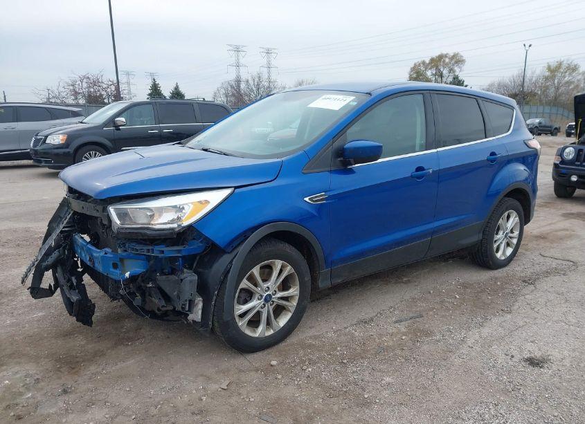 Photo 2 of 2017 Ford Escape SE (VIN 1FMCU9GD1HUC93583)