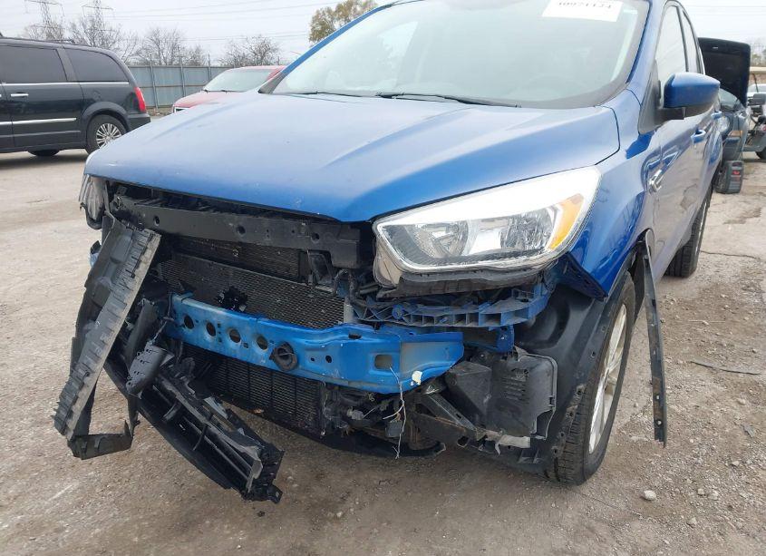 Photo 6 of 2017 Ford Escape SE (VIN 1FMCU9GD1HUC93583)