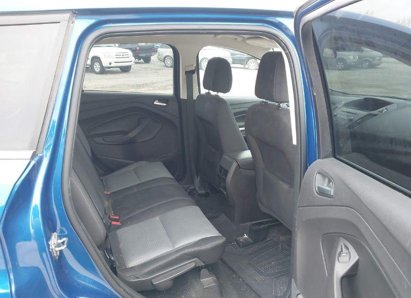 Photo 8 of 2017 Ford Escape SE (VIN 1FMCU9GD1HUC93583)