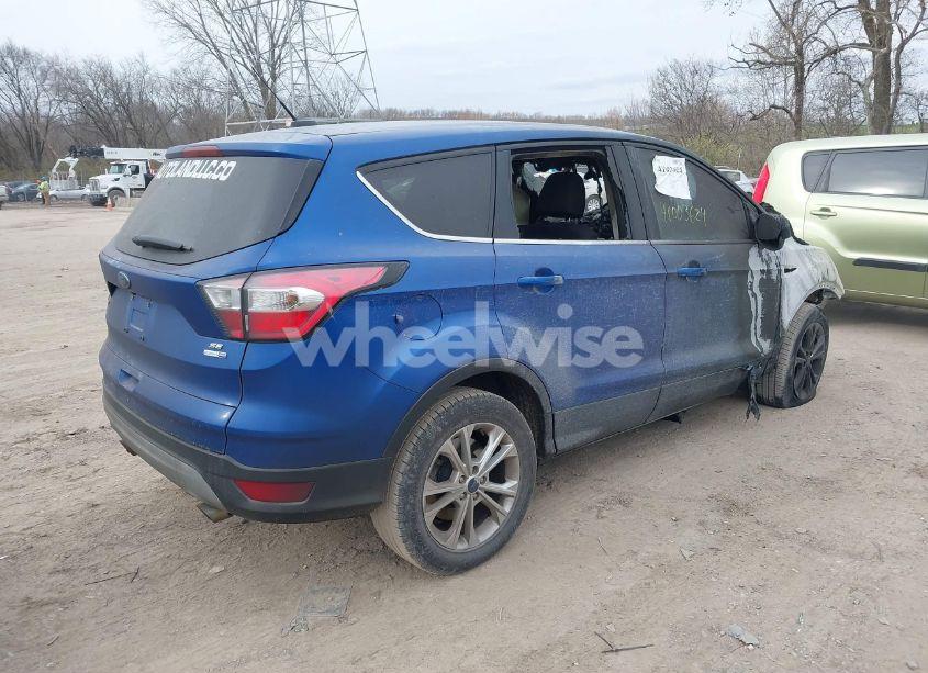 Photo 4 of 2017 Ford Escape SE (VIN 1FMCU9GD1HUD36688)