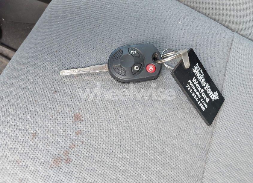 Photo 11 of 2017 Ford Escape SE (VIN 1FMCU9GD1HUD91691)