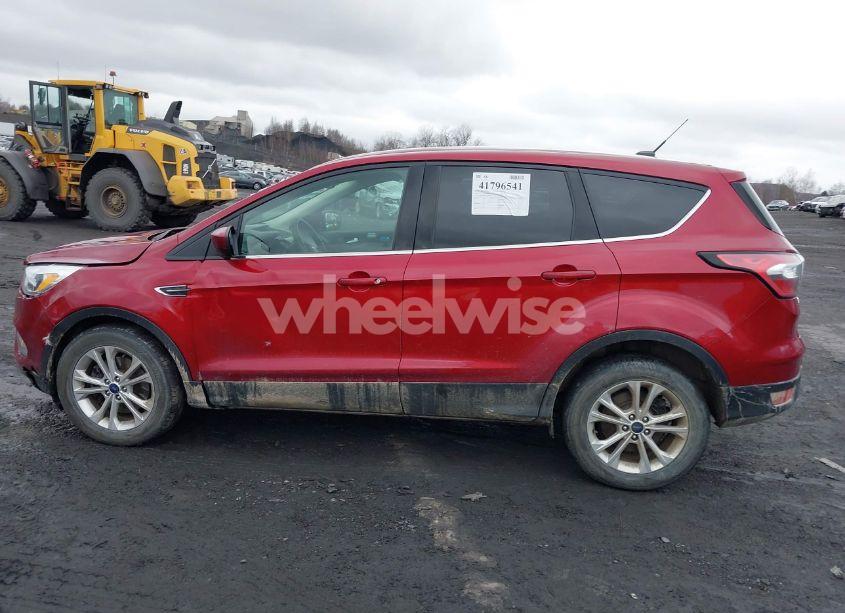 Photo 14 of 2017 Ford Escape SE (VIN 1FMCU9GD1HUD99905)