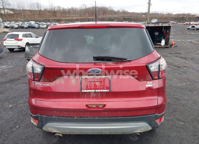 Photo 16 of 2017 Ford Escape SE (VIN 1FMCU9GD1HUD99905)
