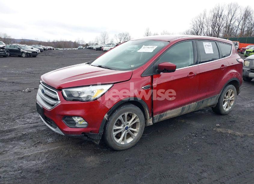 Photo 2 of 2017 Ford Escape SE (VIN 1FMCU9GD1HUD99905)