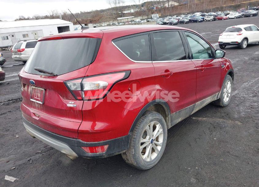 Photo 4 of 2017 Ford Escape SE (VIN 1FMCU9GD1HUD99905)
