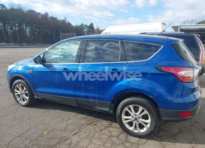 Photo 14 of 2017 Ford Escape SE (VIN 1FMCU9GD1HUE83237)