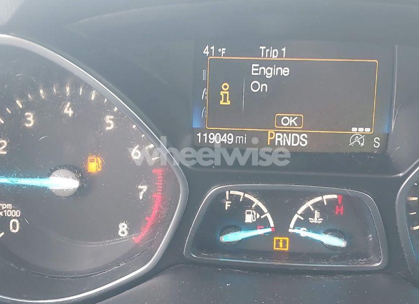 Photo 15 of 2017 Ford Escape SE (VIN 1FMCU9GD1HUE83237)