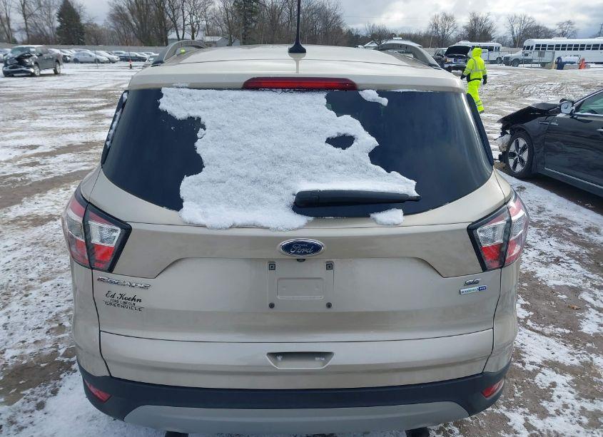 Photo 16 of 2018 Ford Escape SE (VIN 1FMCU9GD1JUA08967)