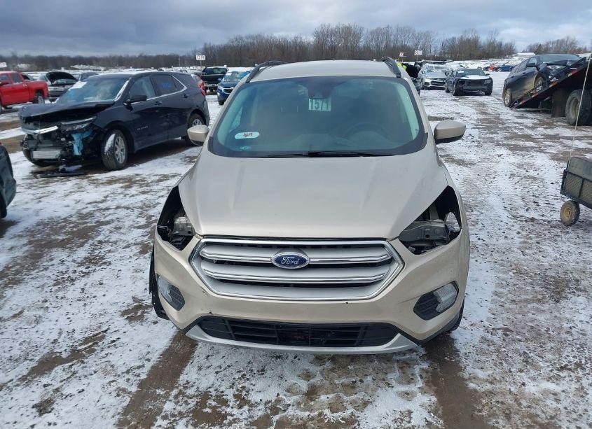 Photo 6 of 2018 Ford Escape SE (VIN 1FMCU9GD1JUA08967)
