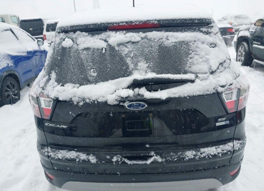 Photo 16 of 2018 Ford Escape SE (VIN 1FMCU9GD1JUA12551)