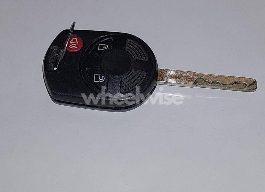 Photo 11 of 2018 Ford Escape SE (VIN 1FMCU9GD1JUA45968)