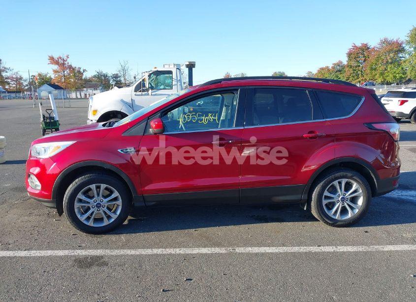 Photo 14 of 2018 Ford Escape SE (VIN 1FMCU9GD1JUA49650)
