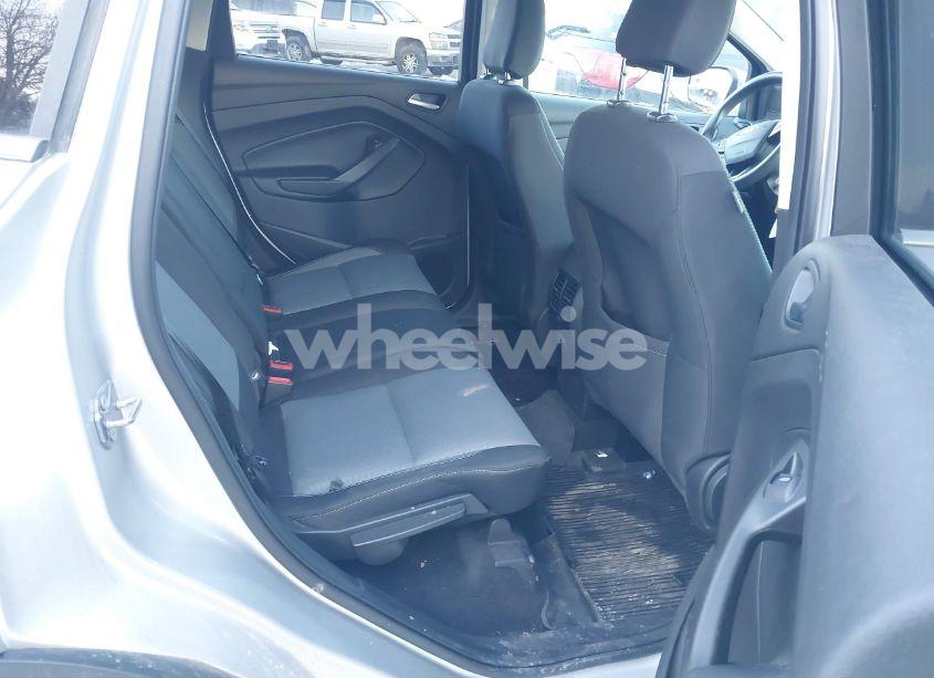 Photo 8 of 2018 Ford Escape SE (VIN 1FMCU9GD1JUA68294)