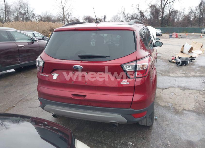 Photo 16 of 2018 Ford Escape SE (VIN 1FMCU9GD1JUA80039)