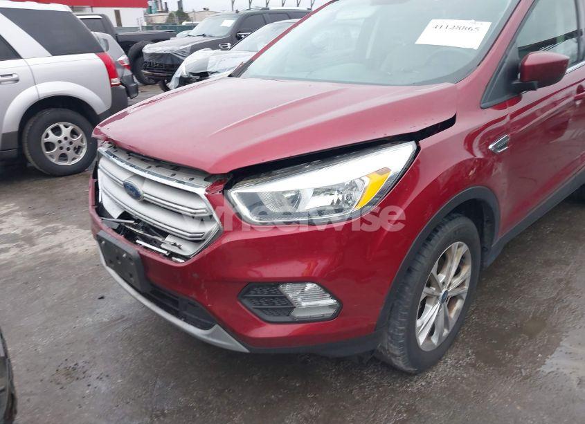 Photo 6 of 2018 Ford Escape SE (VIN 1FMCU9GD1JUA80039)