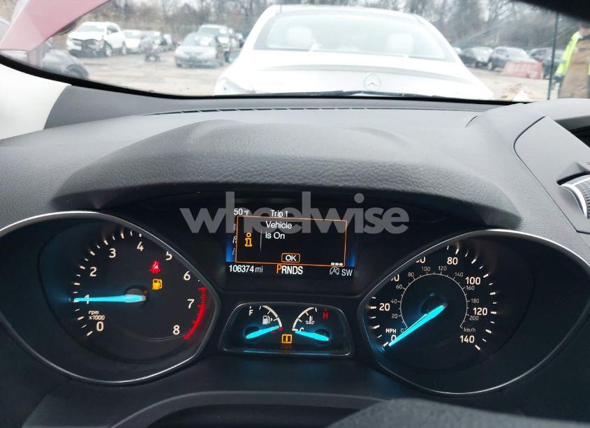 Photo 7 of 2018 Ford Escape SE (VIN 1FMCU9GD1JUA80039)