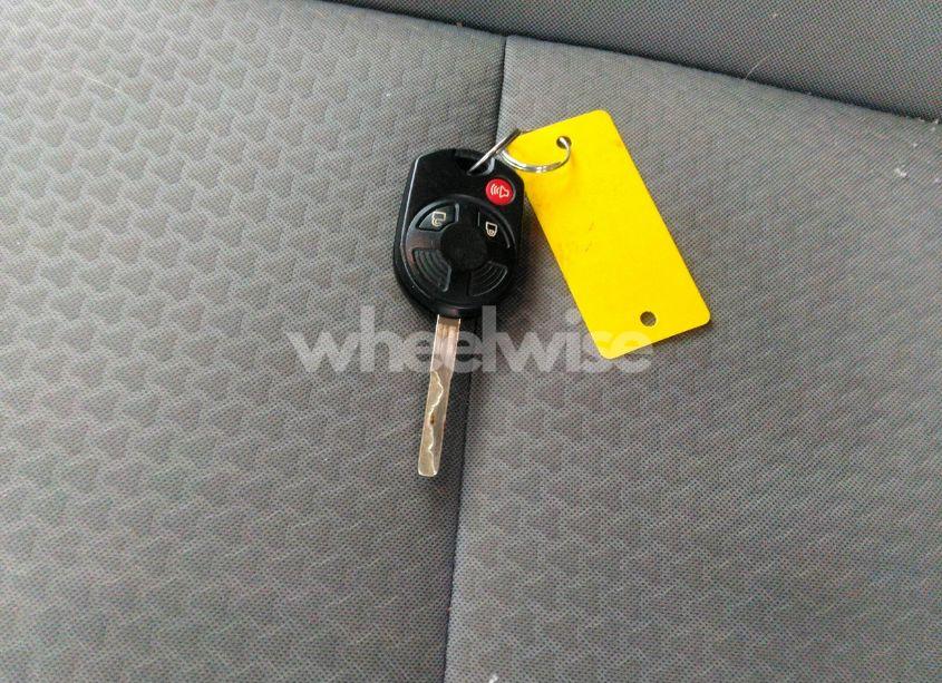 Photo 11 of 2018 Ford Escape SE (VIN 1FMCU9GD1JUB52325)