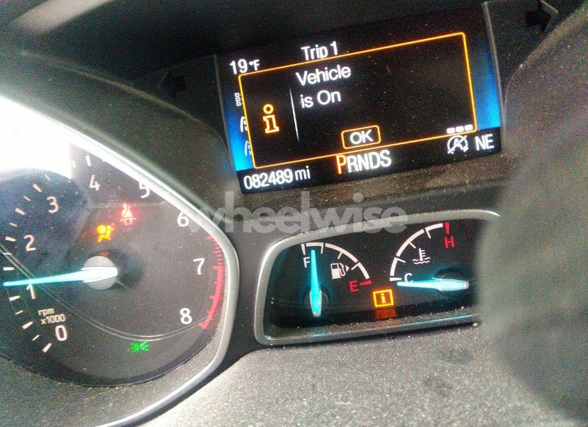 Photo 15 of 2018 Ford Escape SE (VIN 1FMCU9GD1JUB52325)