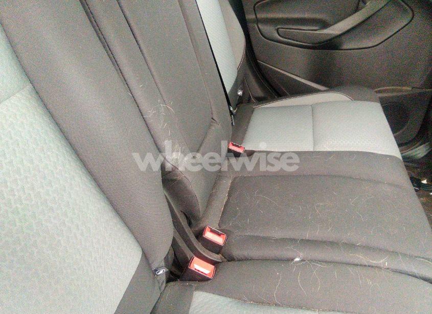 Photo 8 of 2018 Ford Escape SE (VIN 1FMCU9GD1JUB52325)