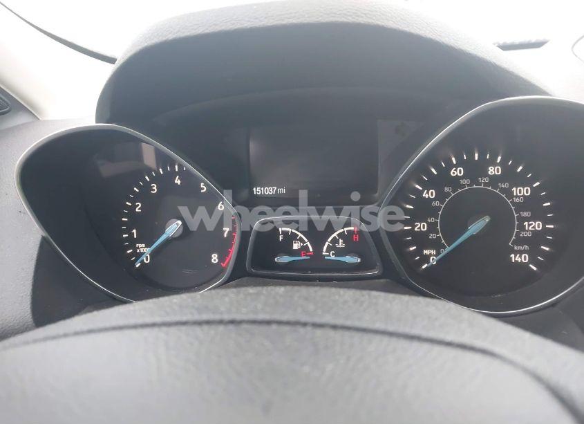 Photo 7 of 2018 Ford Escape SE (VIN 1FMCU9GD1JUB73627)