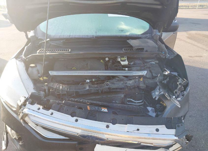 Photo 10 of 2018 Ford Escape SE (VIN 1FMCU9GD1JUB73823)