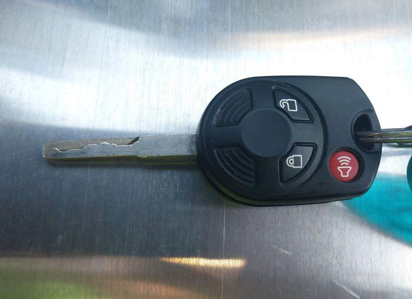 Photo 11 of 2018 Ford Escape SE (VIN 1FMCU9GD1JUB73823)