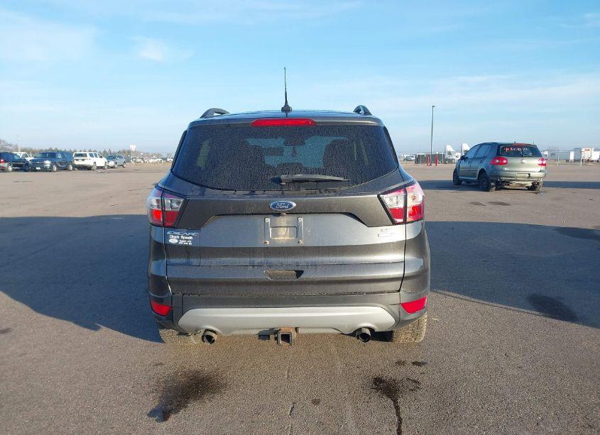 Photo 16 of 2018 Ford Escape SE (VIN 1FMCU9GD1JUB73823)