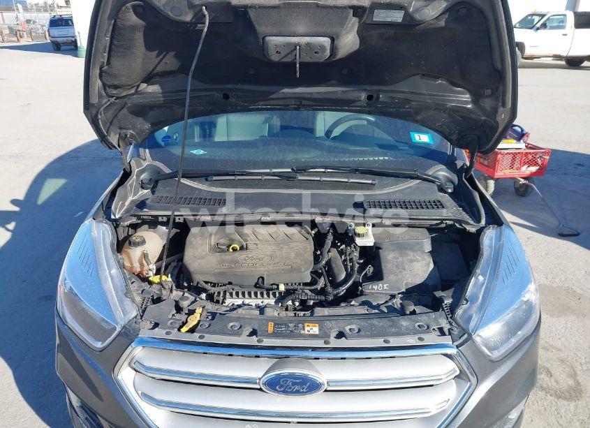 Photo 10 of 2018 Ford Escape SE (VIN 1FMCU9GD1JUC37035)