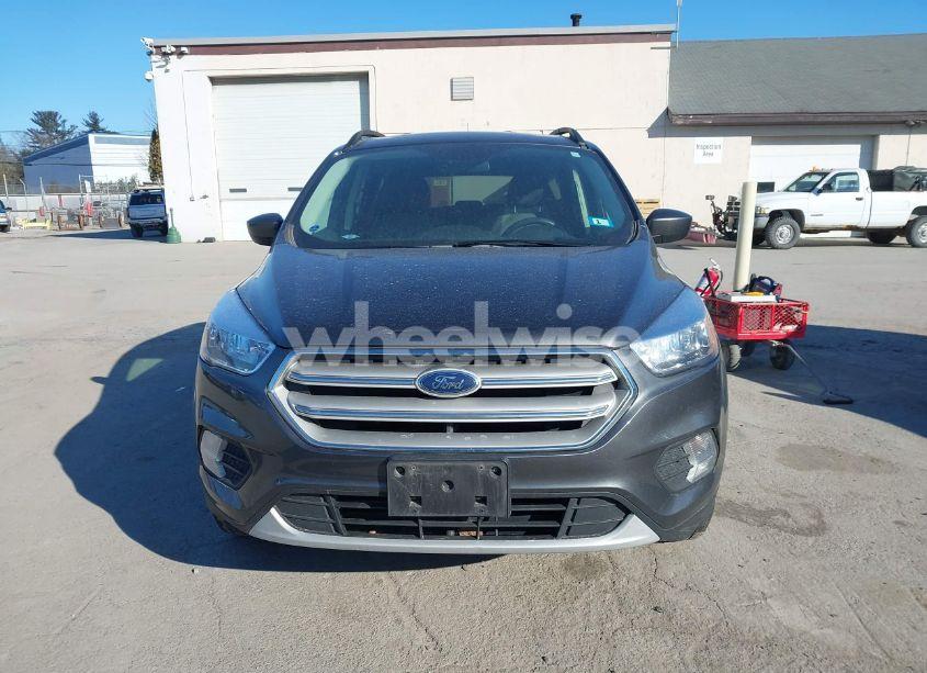 Photo 12 of 2018 Ford Escape SE (VIN 1FMCU9GD1JUC37035)