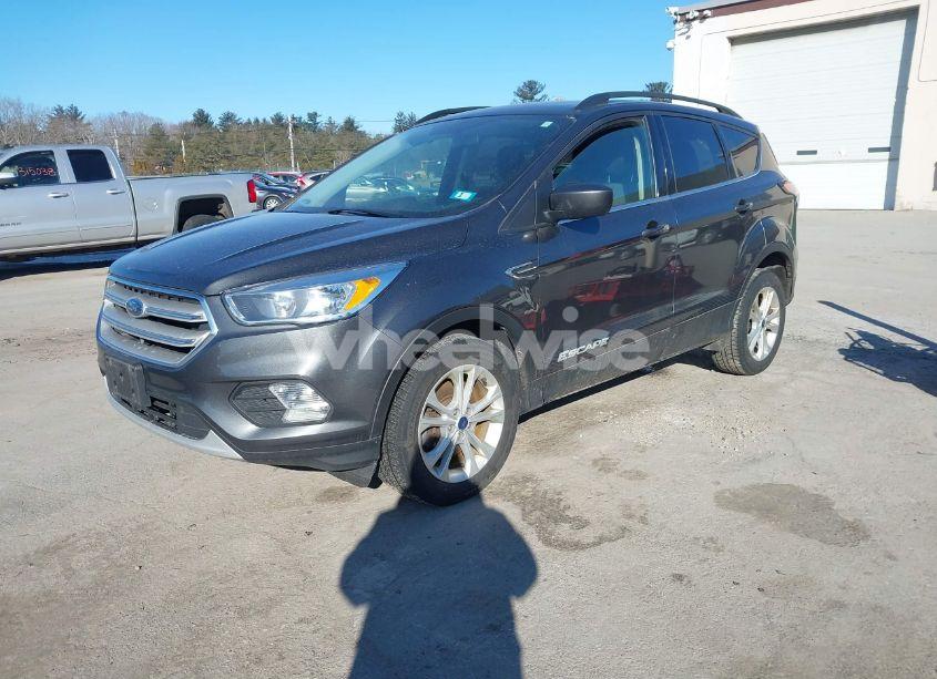 Photo 2 of 2018 Ford Escape SE (VIN 1FMCU9GD1JUC37035)