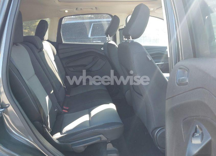 Photo 8 of 2018 Ford Escape SE (VIN 1FMCU9GD1JUC37035)