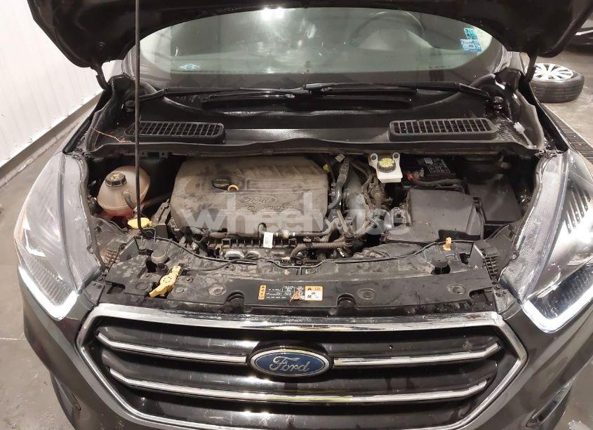 Photo 10 of 2018 Ford Escape SE (VIN 1FMCU9GD1JUD18830)