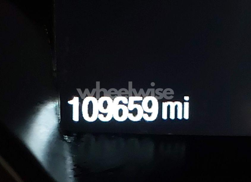 Photo 15 of 2018 Ford Escape SE (VIN 1FMCU9GD1JUD18830)