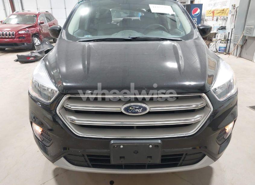 Photo 13 of 2018 Ford Escape SE (VIN 1FMCU9GD1JUD21727)