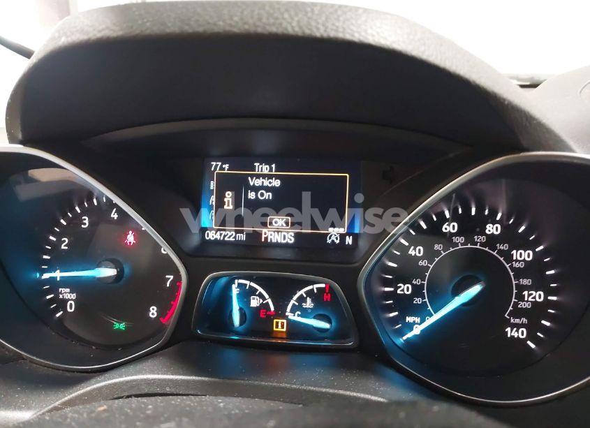 Photo 7 of 2018 Ford Escape SE (VIN 1FMCU9GD1JUD21727)