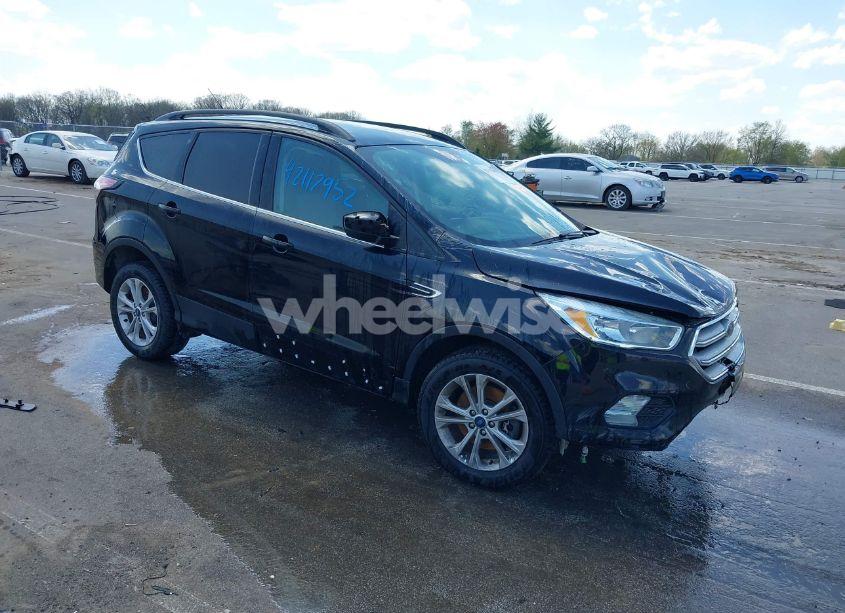 2018 Ford Escape SE (VIN 1FMCU9GD1JUD48846) main photo