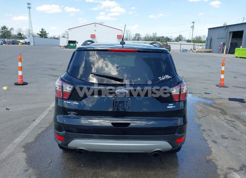 Photo 16 of 2018 Ford Escape SE (VIN 1FMCU9GD1JUD48846)