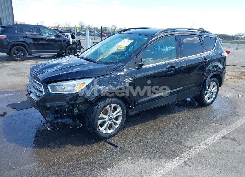 Photo 2 of 2018 Ford Escape SE (VIN 1FMCU9GD1JUD48846)