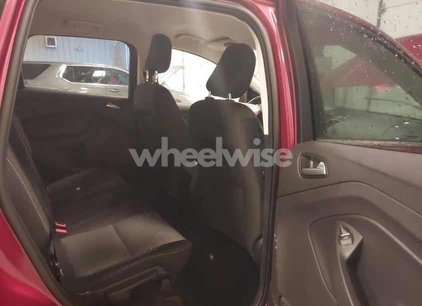 Photo 8 of 2019 Ford Escape SE (VIN 1FMCU9GD1KUA98431)