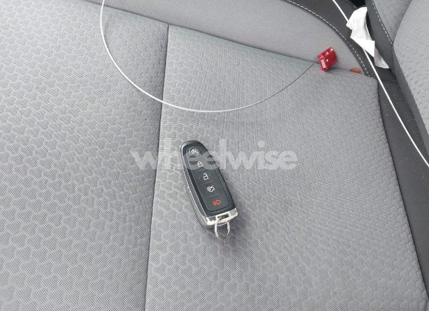 Photo 11 of 2019 Ford Escape SE (VIN 1FMCU9GD1KUB14255)