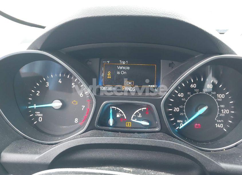Photo 7 of 2019 Ford Escape SE (VIN 1FMCU9GD1KUB14255)