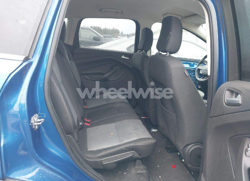 Photo 8 of 2019 Ford Escape SE (VIN 1FMCU9GD1KUB14255)