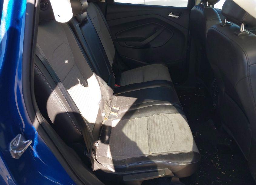 Photo 8 of 2019 Ford Escape SE (VIN 1FMCU9GD1KUB55999)