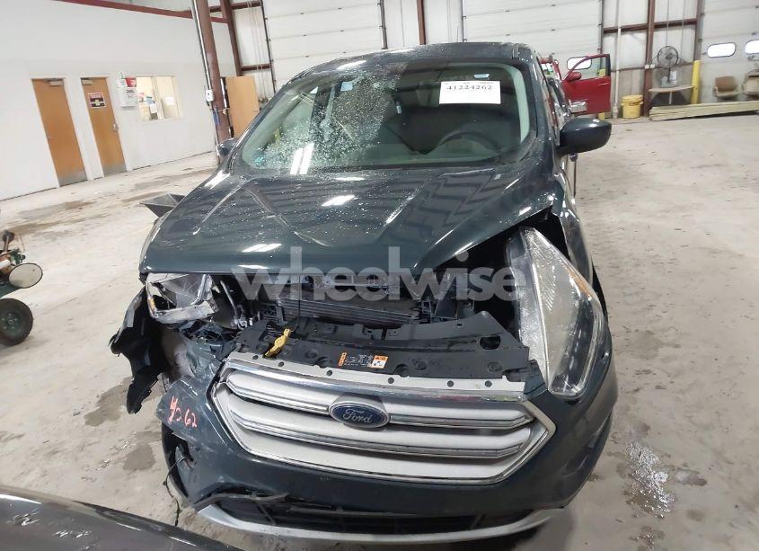 Photo 12 of 2019 Ford Escape SE (VIN 1FMCU9GD1KUB85603)