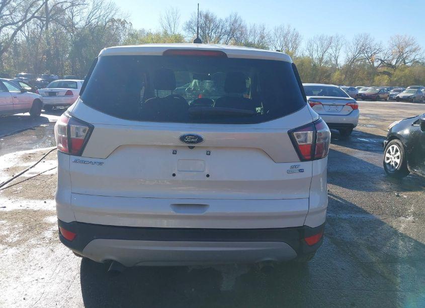 Photo 17 of 2017 Ford Escape SE (VIN 1FMCU9GD2HUA14061)