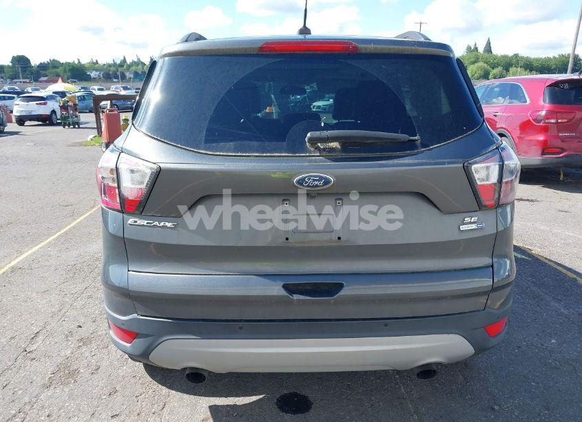 Photo 16 of 2017 Ford Escape SE (VIN 1FMCU9GD2HUA54737)