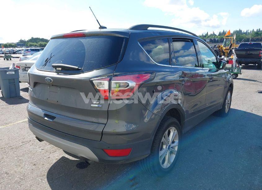 Photo 4 of 2017 Ford Escape SE (VIN 1FMCU9GD2HUA54737)